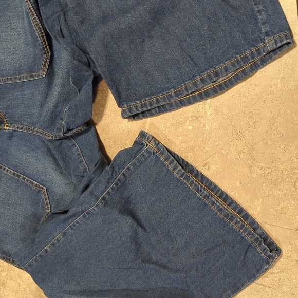 Simply Vera Jeans - Picture 4 of 5